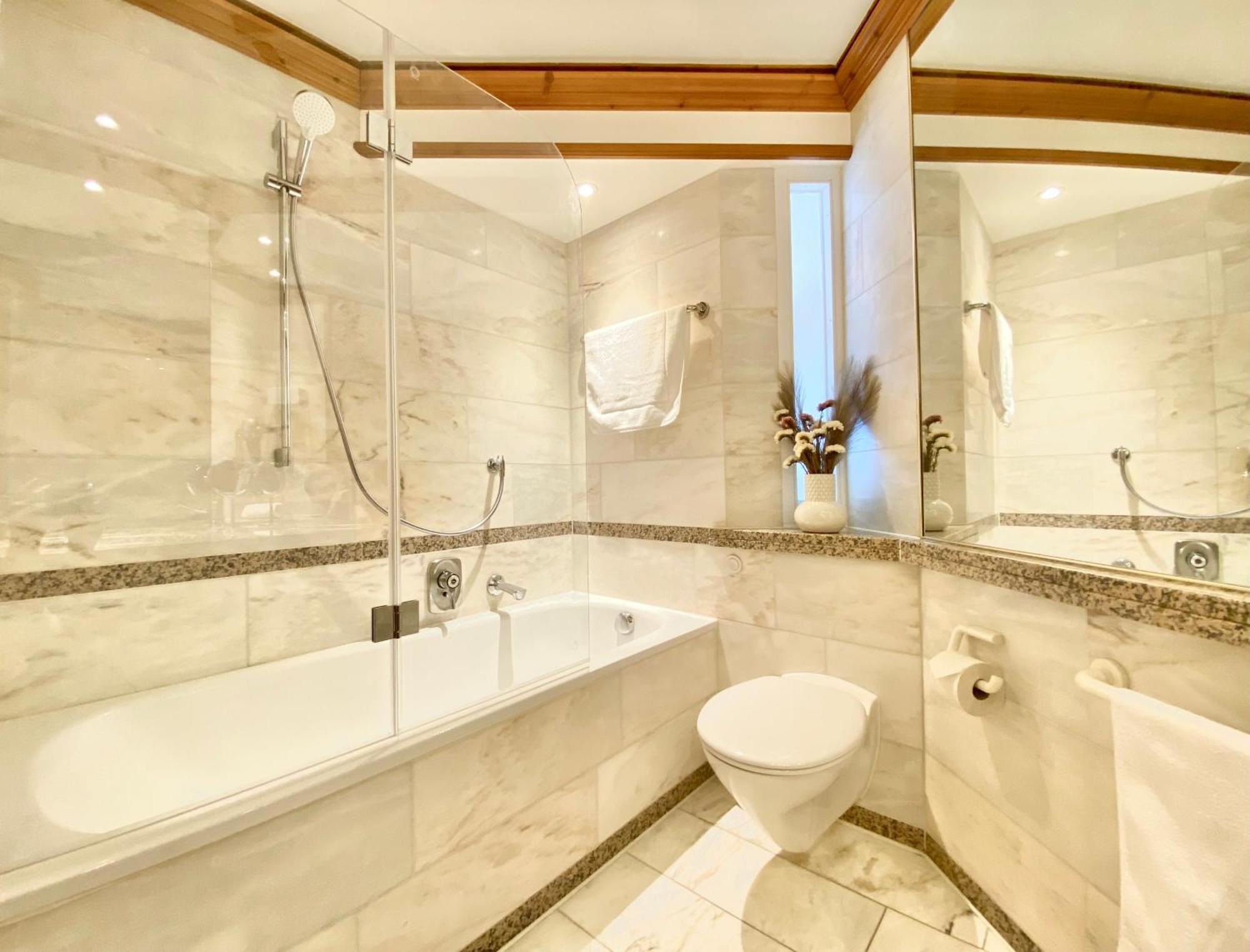 Best Butler I Romantic 4Two I Kueche I Balkon I Parken I Schlossblick Fussen Luaran gambar