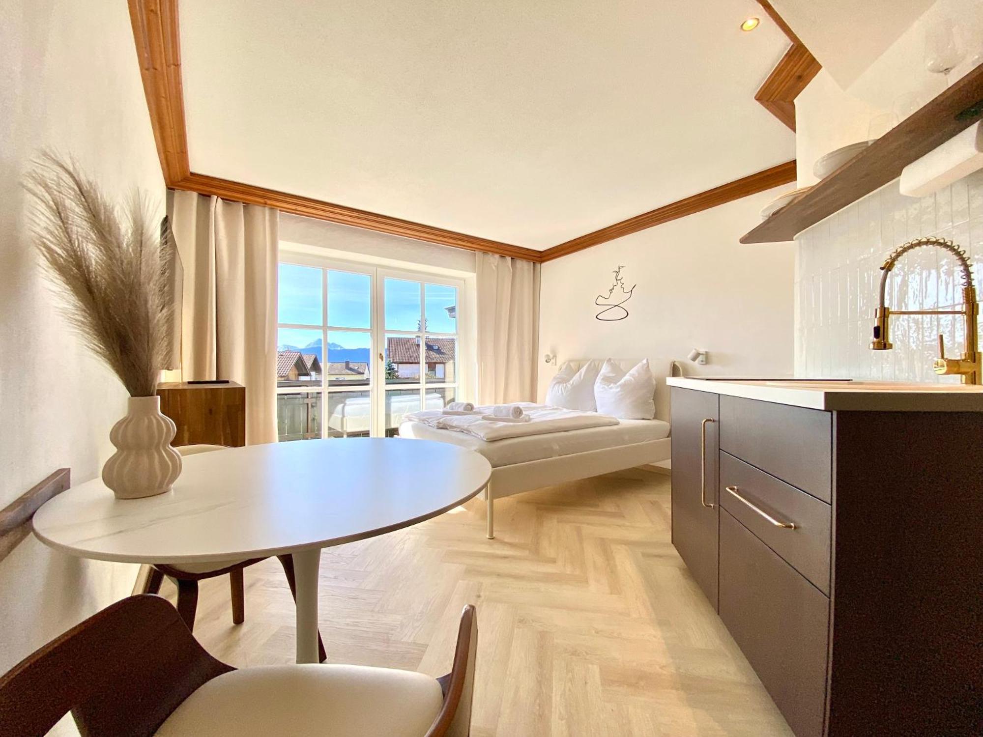 Best Butler I Romantic 4Two I Kueche I Balkon I Parken I Schlossblick Fussen Luaran gambar